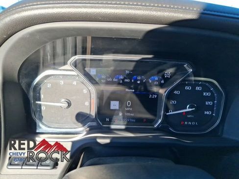 Used 2023 GMC Sierra 2500 AT4 w/ AT4 Premium Plus Package image 17