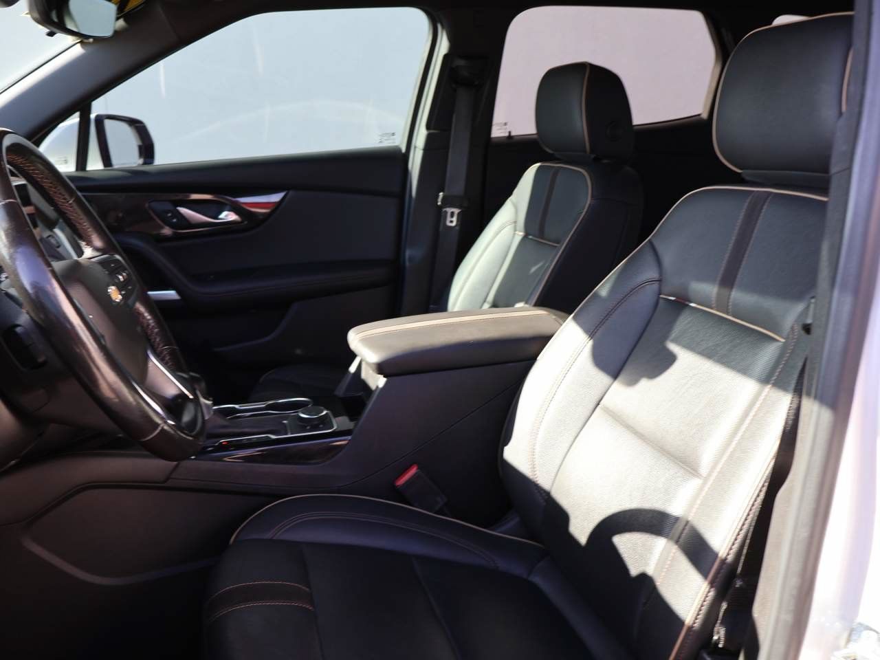 Used 2022 Chevrolet Blazer Premier w/ Driver Confidence II Package FWD image 9