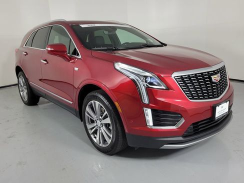 Certified 2023 Cadillac XT5 Premium Luxury w/ Technology Package AWD/4WD image 1