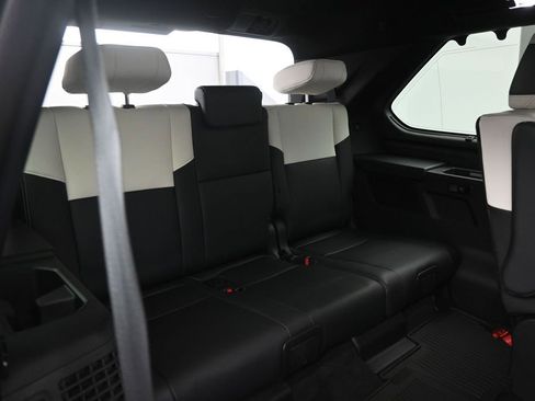 Used 2025 Toyota Sequoia Capstone AWD/4WD image 14