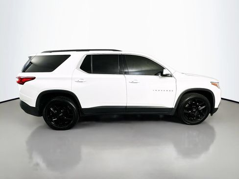 Used 2021 Chevrolet Traverse LT FWD image 37