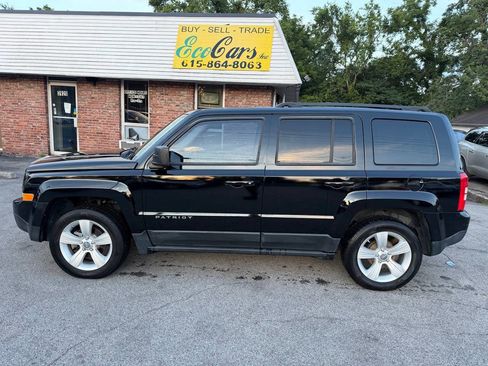 Used 2012 Jeep Patriot Latitude FWD image 11