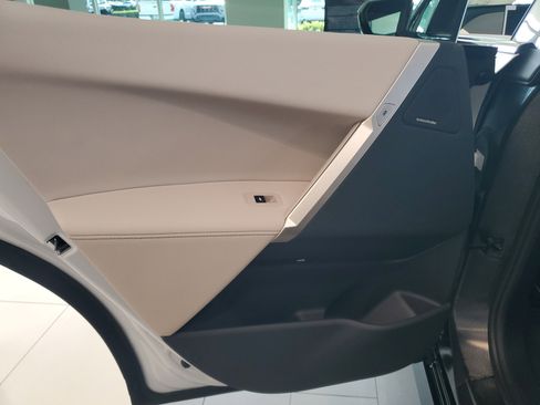 New 2026 BMW iX xDrive45 image 10