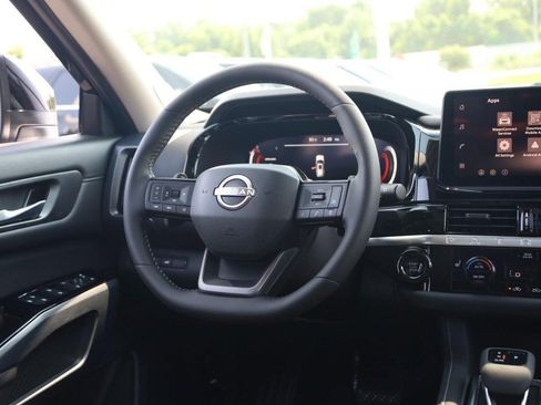 New 2026 Nissan Pathfinder SL w/ SL Premium Package AWD/4WD image 25