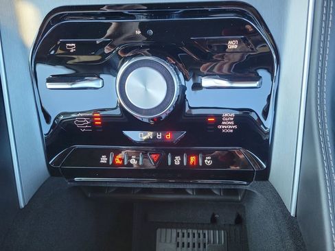 New 2026 Jeep Grand Wagoneer Limited image 22