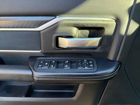 New 2026 RAM 2500 Big Horn AWD/4WD image 6