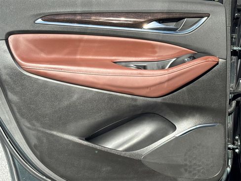 Used 2018 Buick Enclave Avenir w/ Avenir Technology Package image 20