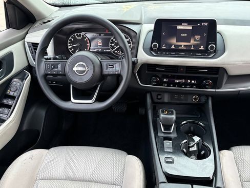 Certified 2024 Nissan Rogue SV image 13