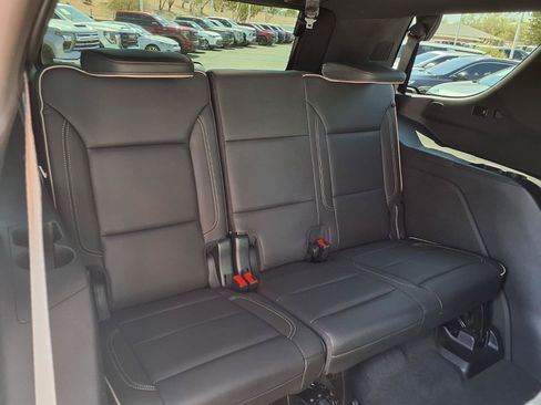 Used 2021 GMC Yukon SLT w/ SLT Premium Package AWD/4WD image 15
