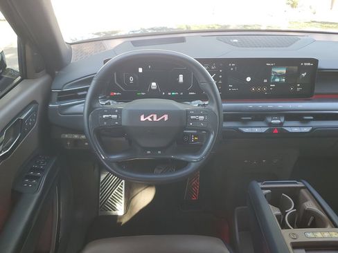 Used 2024 Kia EV9 GT-Line AWD/4WD image 18