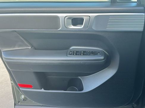 Used 2026 Hyundai Santa Fe SEL FWD image 18