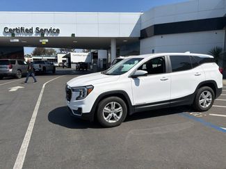 Used 2024 GMC Terrain SLE FWD video 1