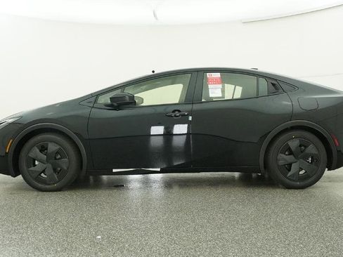 New 2026 Toyota Prius LE FWD image 25