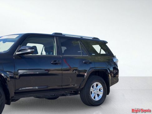 Certified 2024 Toyota 4Runner SR5 Premium w/ Moonroof Package image 9