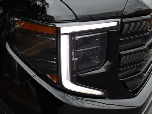 Used 2026 GMC Sierra 1500 Elevation image 10