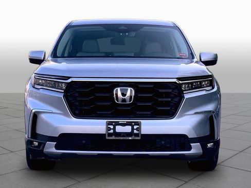 Used 2024 Honda Pilot EX-L image 4