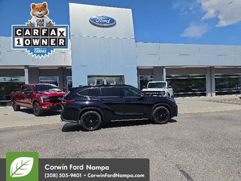 Used 2023 Toyota Highlander XSE FWD image 5