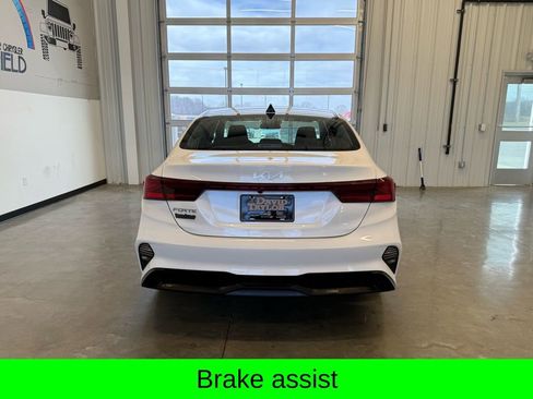 Used 2023 Kia Forte LXS image 7