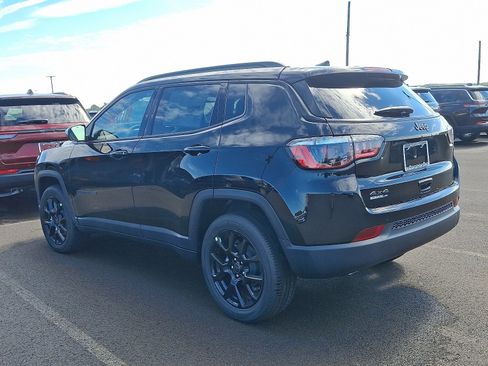 New 2026 Jeep Compass Latitude AWD/4WD image 4