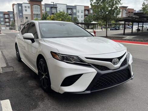 Used 2018 Toyota Camry SE w/ Protection Package (Q2) FWD image 8