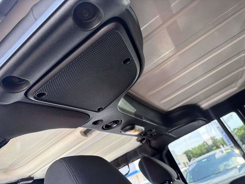 Used 2018 Jeep Wrangler Unlimited Sport S AWD/4WD image 15