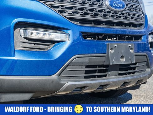 Used 2022 Ford Explorer XLT w/ Equipment Group 202A image 14
