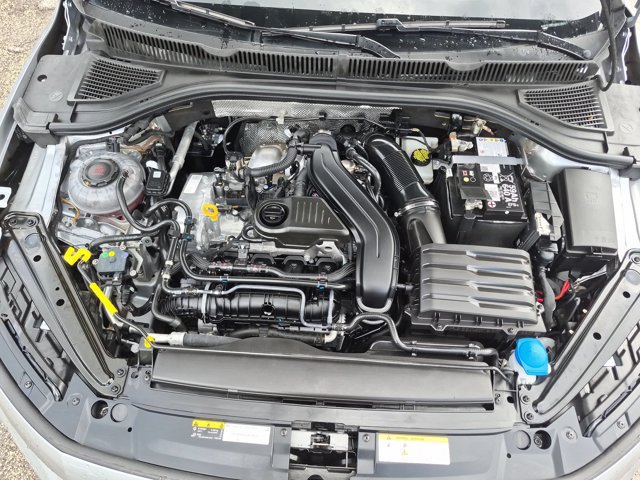 Used 2025 Volkswagen Jetta SE FWD image 34