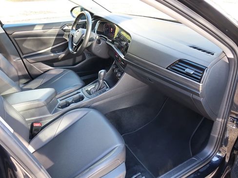 Used 2019 Volkswagen Jetta SEL image 17