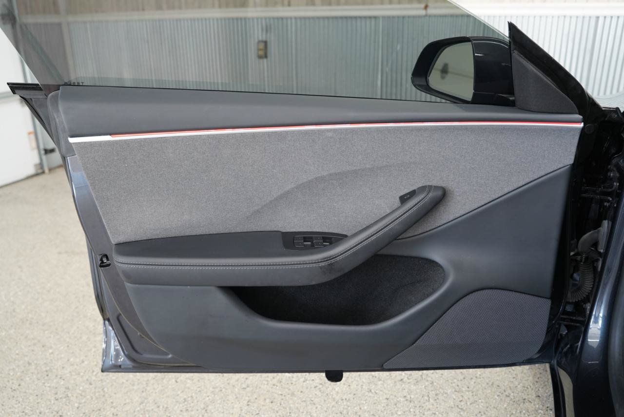 Used 2024 Tesla Model 3 Long Range RWD image 27