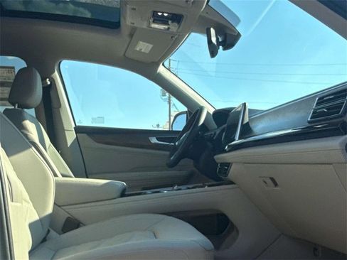 New 2026 Volkswagen Atlas SE image 14