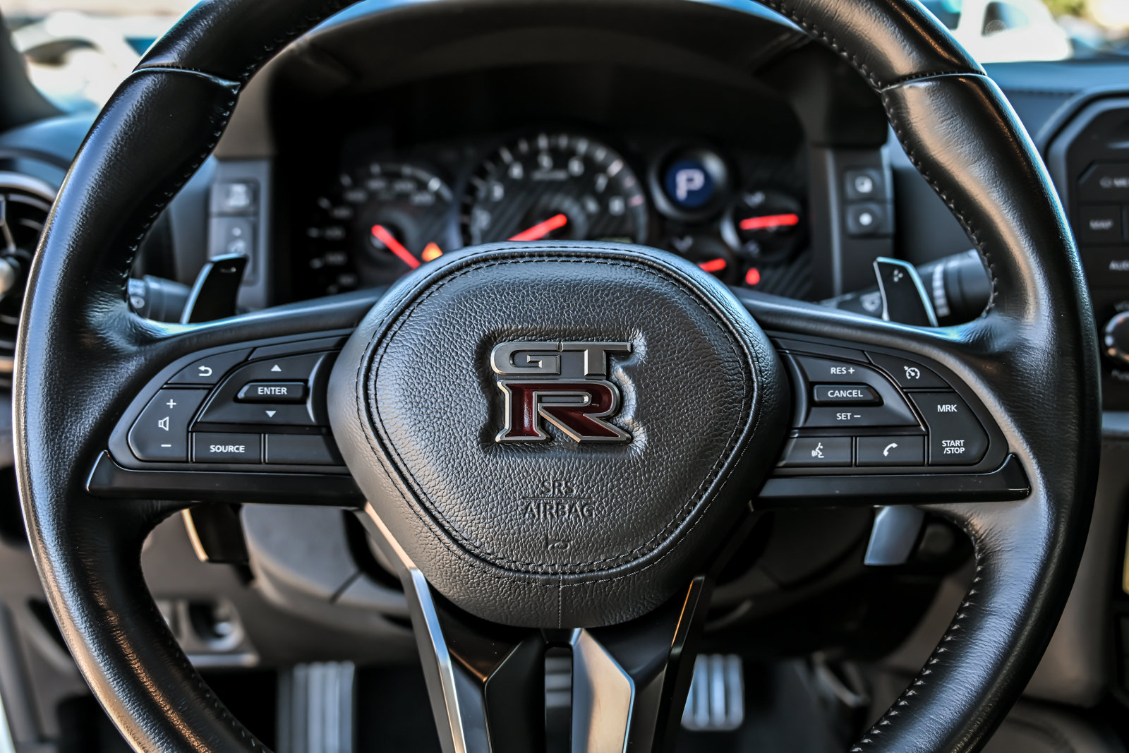 Used 2024 Nissan GT-R Premium w/ Premium Interior Package AWD/4WD image 33