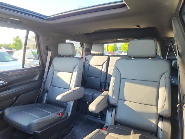 Used 2024 Chevrolet Tahoe Z71 w/ Luxury Package AWD/4WD image 28