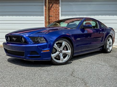 Used 2014 Ford Mustang GT Premium w/ GT Track Package RWD image 2