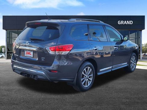 Used 2014 Nissan Pathfinder SL w/ SL Tech Package image 5