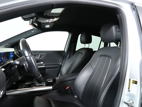 Certified 2022 Mercedes-Benz GLA 250 4MATIC image 15