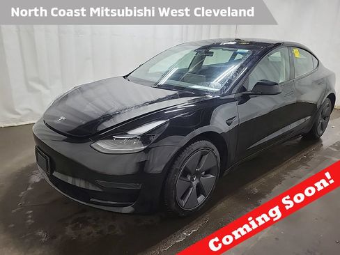 Used 2023 Tesla Model 3 Standard Range RWD image 1
