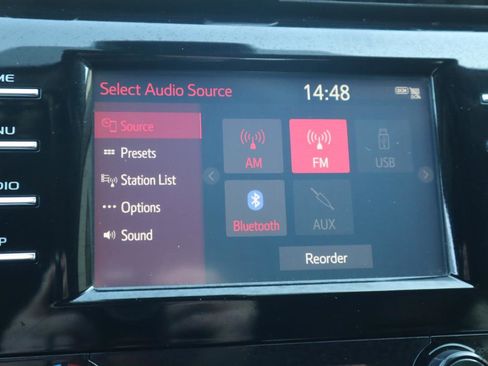 Used 2019 Toyota Camry SE w/ Carpet Mat Package image 54