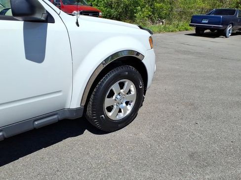 Used 2012 Ford Escape Limited AWD/4WD image 9