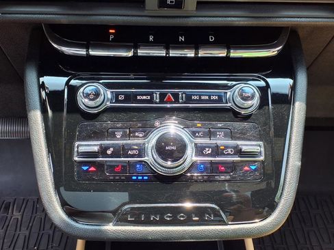 Certified 2022 Lincoln Corsair Reserve w/ Equipment Group 201A image 9