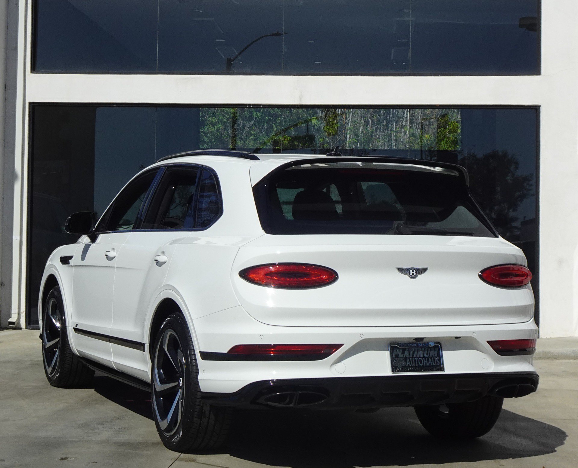 Used 2022 Bentley Bentayga AWD/4WD image 5