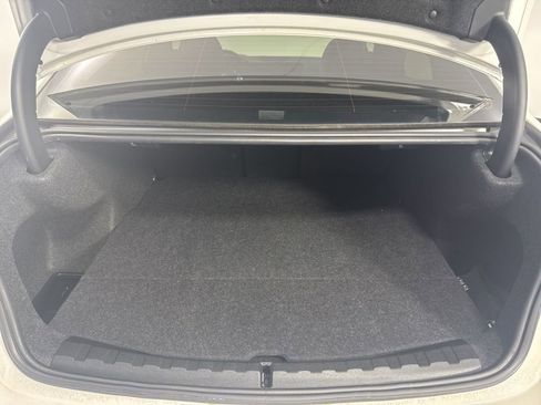 Used 2019 BMW 330i xDrive Sedan w/ Convenience Package image 7