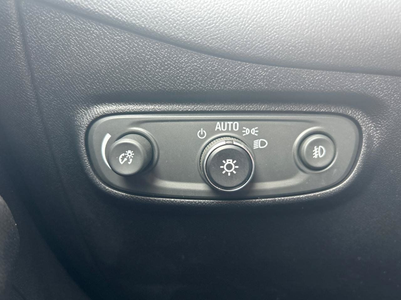 Used 2019 Chevrolet Equinox Premier AWD/4WD image 15