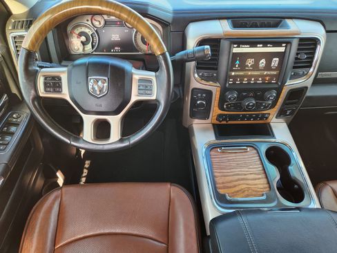 Used 2018 RAM 3500 Laramie Longhorn image 27