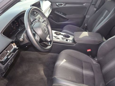 Used 2025 Honda Civic Sport image 16