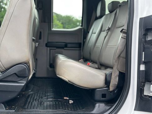 Used 2018 Ford F250 XL w/ Power Equipment Group AWD/4WD image 19