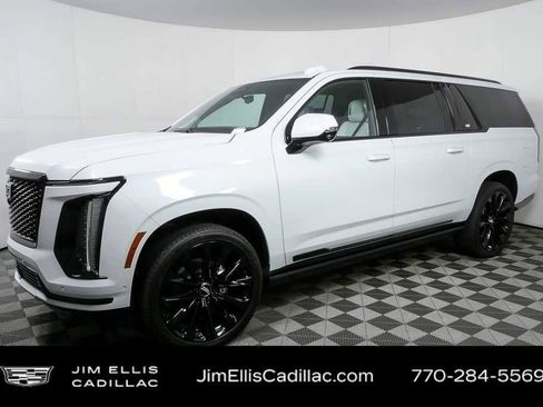 Used 2026 Cadillac Escalade ESV Platinum Sport w/ LPO, ONYX Package AWD/4WD image 2