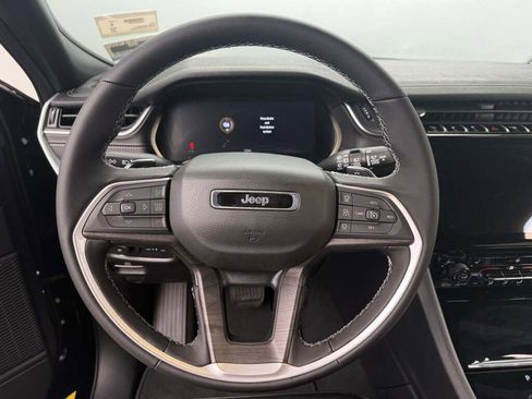 New 2025 Jeep Grand Cherokee L Limited image 21