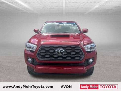 Used 2022 Toyota Tacoma TRD Sport AWD/4WD image 2
