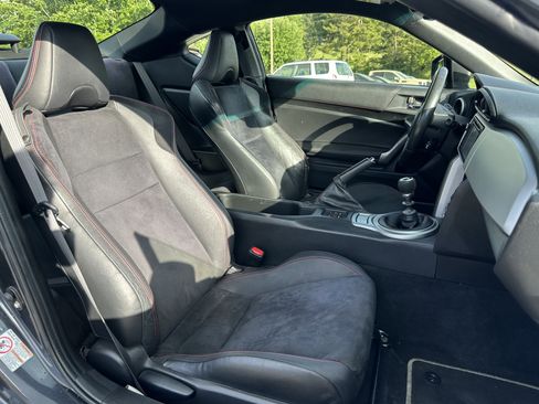 Used 2013 Subaru BRZ Limited RWD image 9