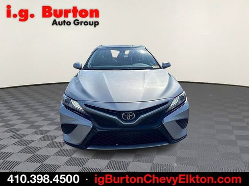 Used 2019 Toyota Camry XSE w/ Navigation Package FWD image 2